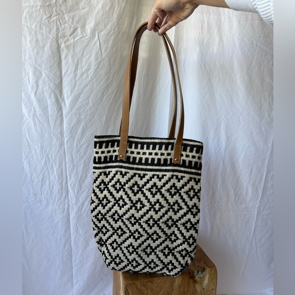 Black & Cream Jute Tote Bag with Leather Straps